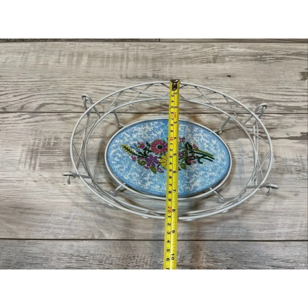Temp-tations white wire basket trivet with ceramic floral insert